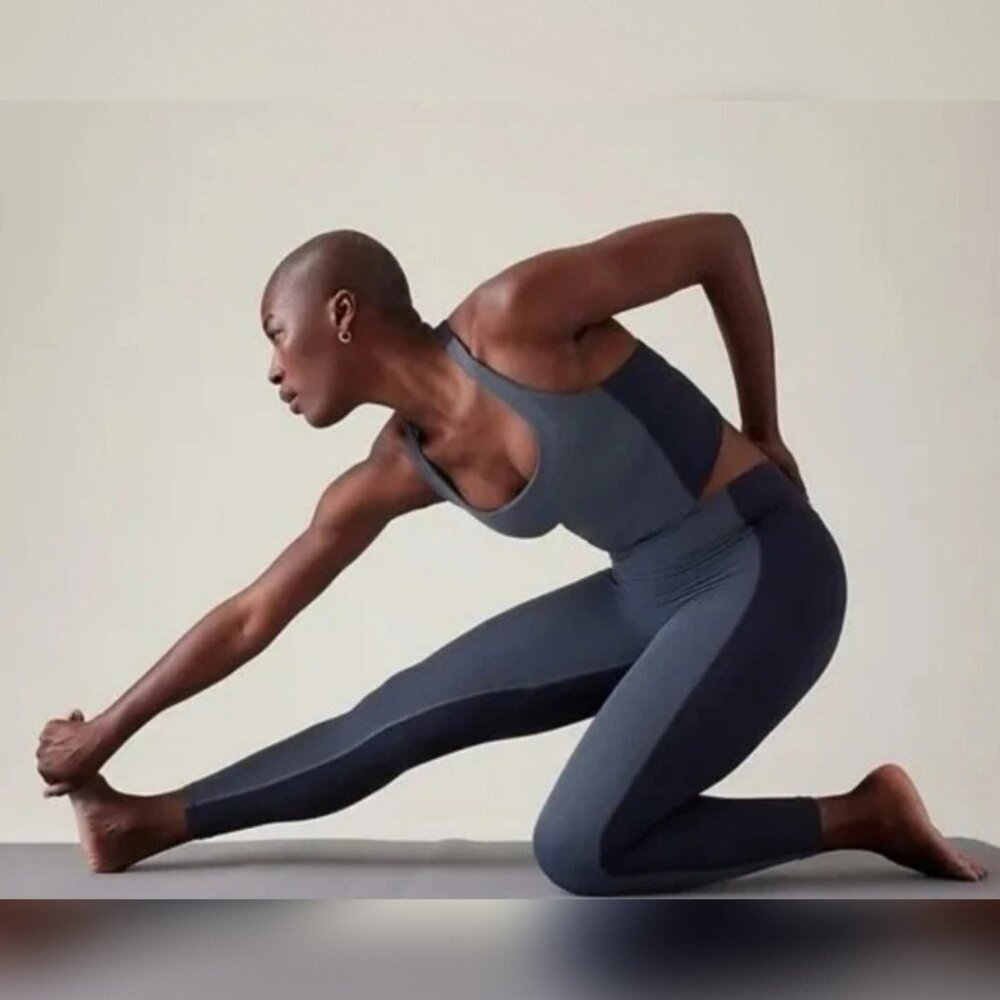 Athleta Transcend Colorblock 7/8 Leggings in Granite Blue Workout Size L